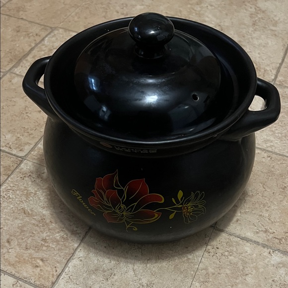 Super Thick Black Floral Ceramic Soup/ Stew Pot